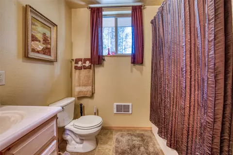 Bath - 2849 E Fork Rd, Sula, MT 59871 photo 2 of 3
