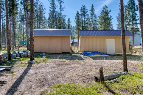 Exterior - 2849 E Fork Rd, Sula, MT 59871 photo 8 of 11