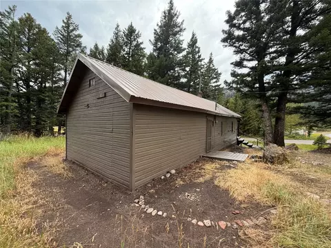 Exterior - 9268 Beaver Willow Rd, Augusta, MT 59410 photo 3 of 20