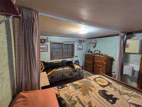 Bedroom - 9268 Beaver Willow Rd, Augusta, MT 59410 photo 3 of 5
