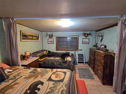 Bedroom - 9268 Beaver Willow Rd, Augusta, MT 59410 photo 2 of 5
