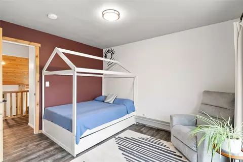 Bedroom - 18 Bootlegger Trl, Clancy, MT 59634 photo 6 of 8