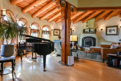 Living - 37 Cox Ln, Whitehall, MT 59759 photo 5 of 6