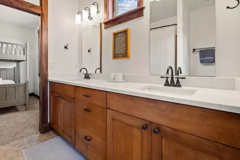 Bath - 36 Gray Hawk Ct, Kalispell, MT 59901 photo 4 of 6