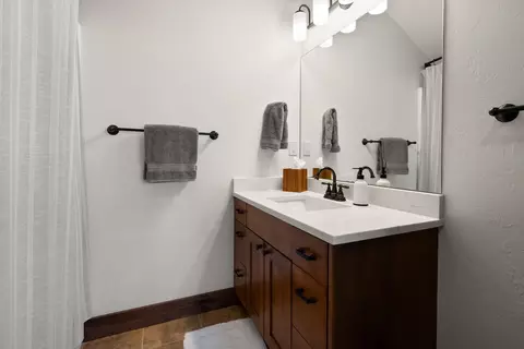 Bath - 36 Gray Hawk Ct, Kalispell, MT 59901 photo 6 of 6