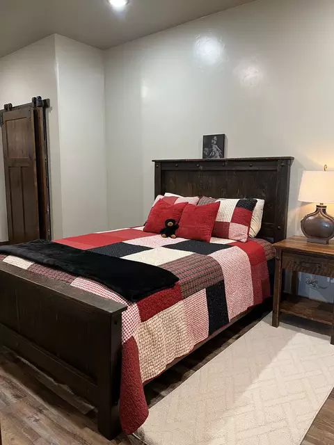 Bedroom - 1452 15th Ave E, Polson, MT 59860 photo 3 of 3