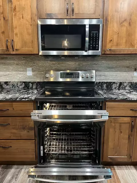 Kitchen - 1452 15th Ave E, Polson, MT 59860 photo 3 of 4