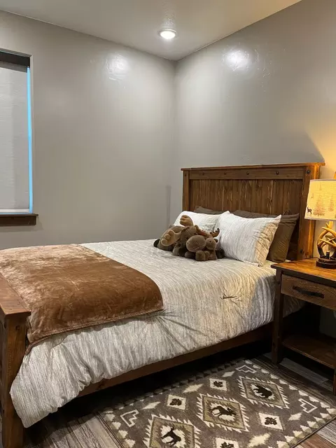 Bedroom - 1452 15th Ave E, Polson, MT 59860 photo 1 of 3
