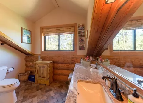 Bath - 4332 Grave Creek Rd, Eureka, MT 59917 photo 4 of 8