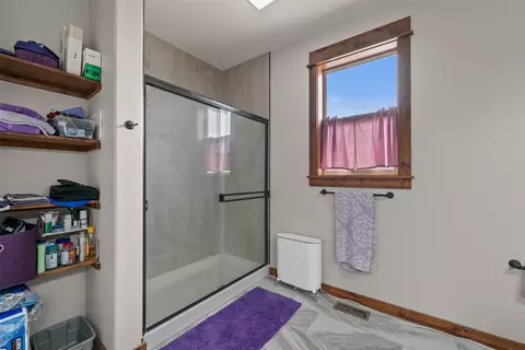 Bath - 56 Wheatland Meadows Dr, Three Forks, MT 59752 photo 2 of 6