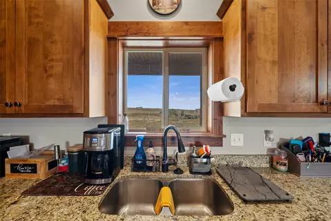 Kitchen - 56 Wheatland Meadows Dr, Three Forks, MT 59752 photo 4 of 5