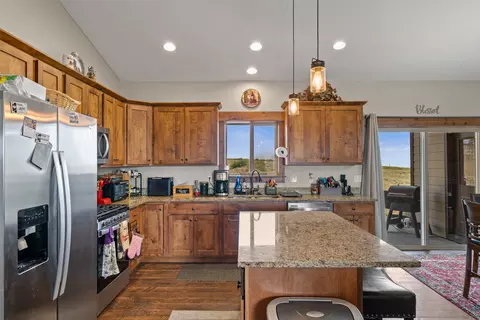 Kitchen - 56 Wheatland Meadows Dr, Three Forks, MT 59752 photo 2 of 5