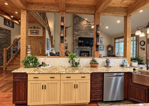 Kitchen - 84 Cherry Creek Bluff Rd, Libby, MT 59923 photo 4 of 9