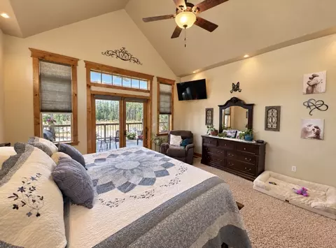Bedroom - 84 Cherry Creek Bluff Rd, Libby, MT 59923 photo 4 of 6