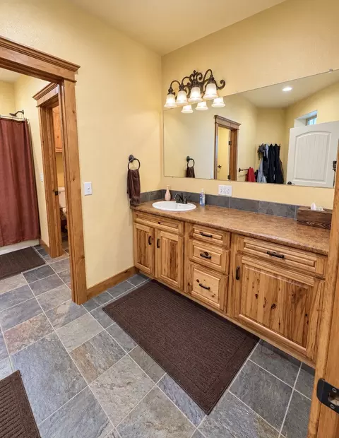 Bath - 84 Cherry Creek Bluff Rd, Libby, MT 59923 photo 5 of 5