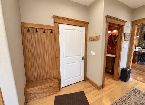 Entry Way - 84 Cherry Creek Bluff Rd, Libby, MT 59923 photo 6 of 7