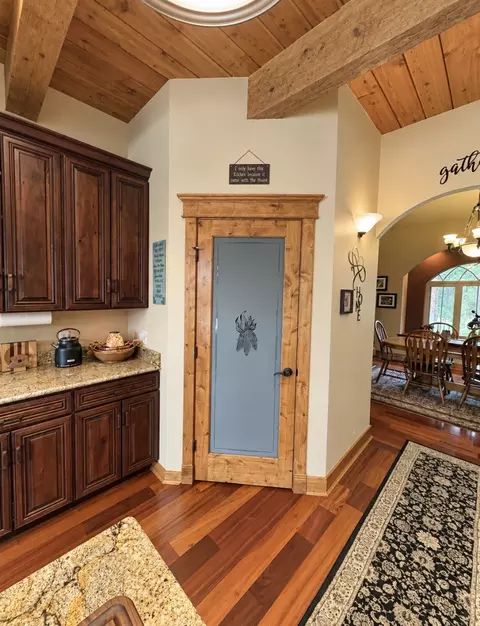 Kitchen - 84 Cherry Creek Bluff Rd, Libby, MT 59923 photo 6 of 9