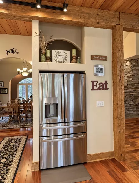 Kitchen - 84 Cherry Creek Bluff Rd, Libby, MT 59923 photo 5 of 9