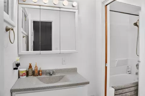 Bath - 89 N Kearney Ave, Libby, MT 59923 photo 1 of 1
