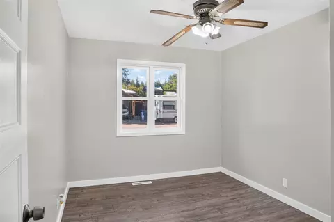 Bedroom - 89 N Kearney Ave, Libby, MT 59923 photo 3 of 4