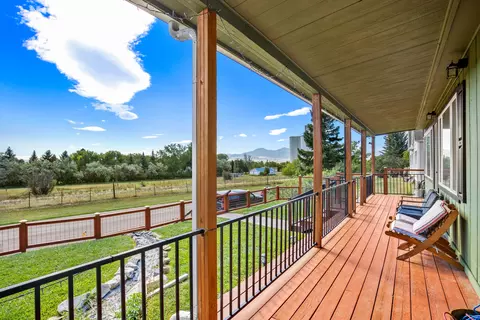 Exterior - 117 Front St, Cascade, MT 59421 photo 4 of 5