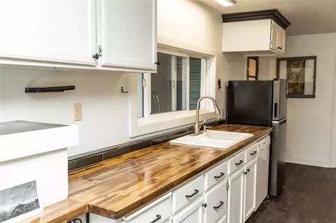 Kitchen - 781 E 5th St, Libby, MT 59923 photo 2 of 5