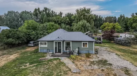 Exterior - 781 E 5th St, Libby, MT 59923 photo 4 of 10