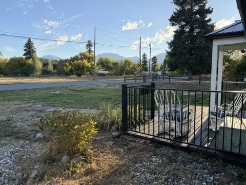 Exterior - 781 E 5th St, Libby, MT 59923 photo 4 of 14