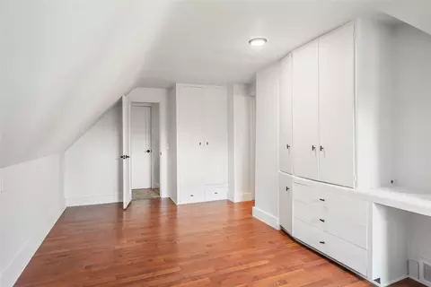 Bedroom - 207 S 3rd St, Hamilton, MT 59840 photo 5 of 10