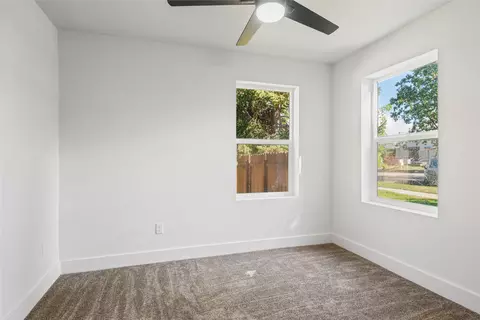 Bedroom - 207 S 3rd St, Hamilton, MT 59840 photo 1 of 10