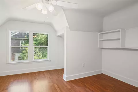 Bedroom - 207 S 3rd St, Hamilton, MT 59840 photo 6 of 10