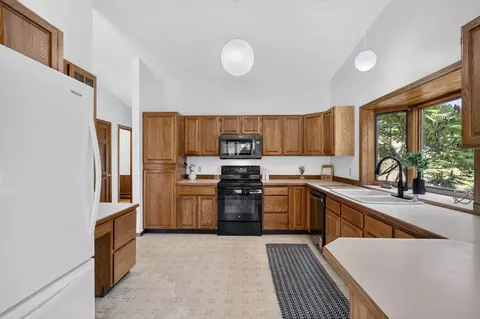 Kitchen - 24 Crazy Mountain Rd, Clancy, MT 59634 photo 2 of 2
