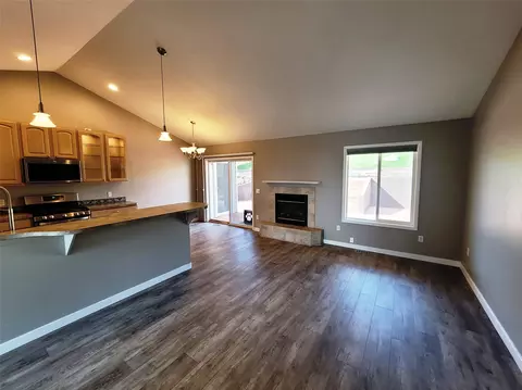 Living - 320 Buttercup Loop, Kalispell, MT 59901 photo 3 of 6
