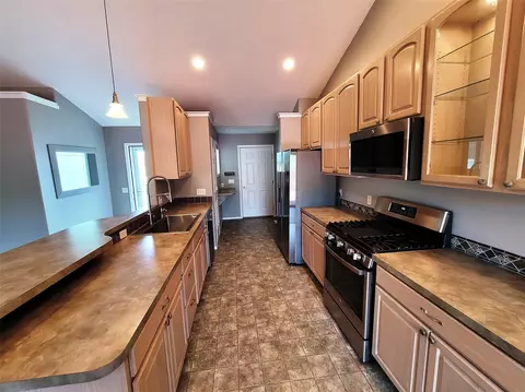 Kitchen - 320 Buttercup Loop, Kalispell, MT 59901 photo 1 of 1