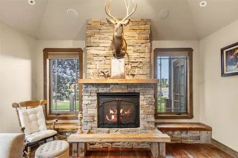 Living - 23 Golden Eagle Ln, Kalispell, MT 59901 photo 2 of 3