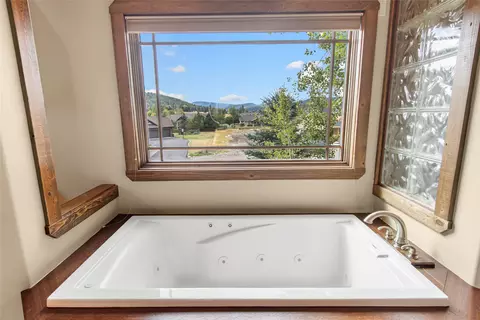 Bath - 23 Golden Eagle Ln, Kalispell, MT 59901 photo 2 of 7