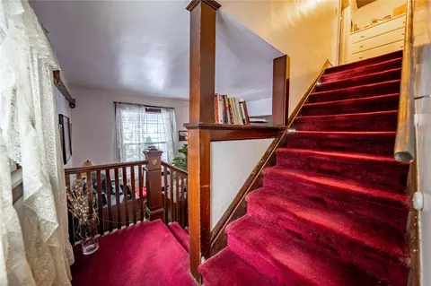 Entry Way - 418 Idaho Ave, Libby, MT 59923 photo 4 of 6
