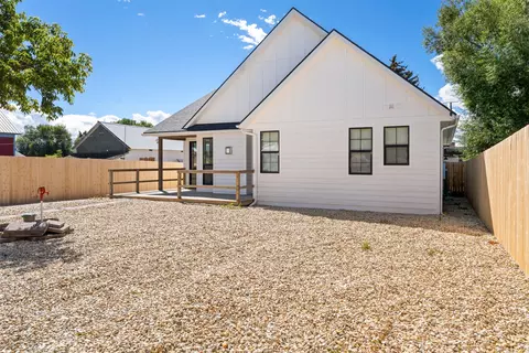Exterior - 114 E Broad St, Drummond, MT 59832 photo 4 of 7