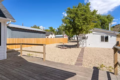 Exterior - 114 E Broad St, Drummond, MT 59832 photo 2 of 7