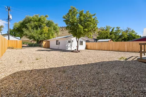 Exterior - 114 E Broad St, Drummond, MT 59832 photo 3 of 7