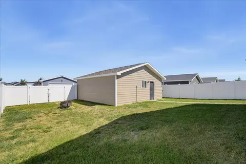 Exterior - 2017 22nd Ave S, Great Falls, MT 59405 photo 6 of 7