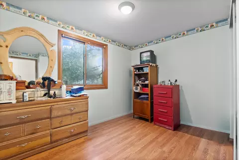 Bedroom - 419 E Bitterroot Dr, Florence, MT 59833 photo 3 of 4