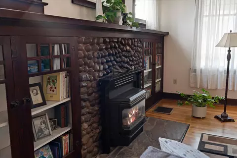 Living - 504 Idaho Ave, Libby, MT 59923 photo 2 of 4