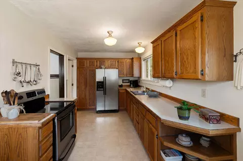 Kitchen - 504 Idaho Ave, Libby, MT 59923 photo 3 of 3