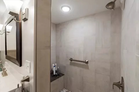 Bath - 504 Idaho Ave, Libby, MT 59923 photo 2 of 2