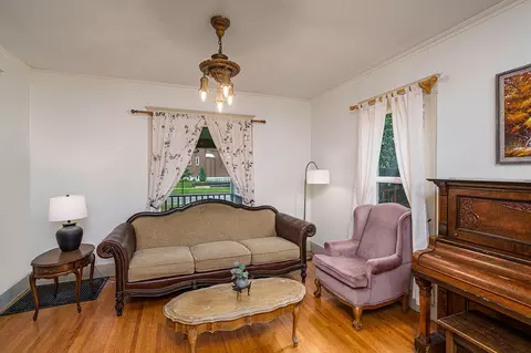 Living - 604 3rd Ave E, Kalispell, MT 59901 photo 2 of 2