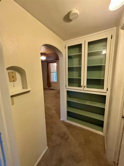 Entry Way - 320 5th Ave E, Kalispell, MT 59901 photo 2 of 5