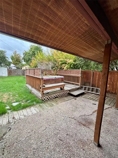 Exterior - 320 5th Ave E, Kalispell, MT 59901 photo 5 of 12