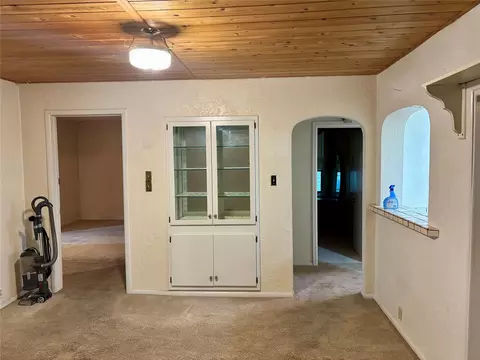 Living - 320 5th Ave E, Kalispell, MT 59901 photo 1 of 2