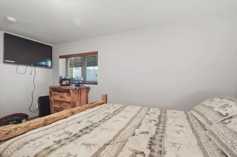 Bedroom - 199 Glen View Dr, Eureka, MT 59917 photo 6 of 8